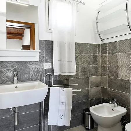 Дом отдыха Casa Donnamisurata Сампиери